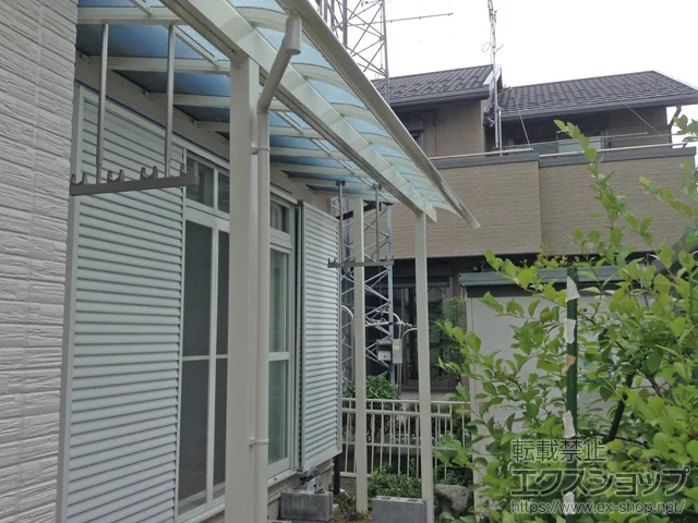 滋賀県薩摩川内市ののウッドデッキ、テラス屋根 ヴェクターテラス R型 1500 テラスタイプ 単体 積雪〜50cm対応 施工例