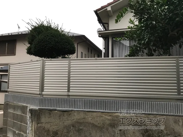 神奈川県筑紫野市のValue Selectのフェンス・柵 ミエーネフェンス 目隠しルーバータイプ 自由柱施工 施工例