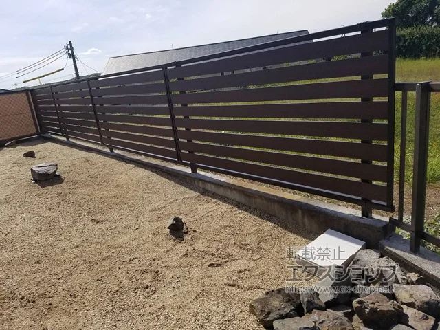 三重県木曽郡木曽町ののフェンス・柵、門扉 モクアルフェンス 横板タイプ 自由柱施工 施工例