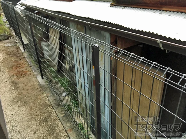 岐阜県横浜市のYKKAPのフェンス・柵 イーネットフェンス1F型 自由柱タイプ 施工例