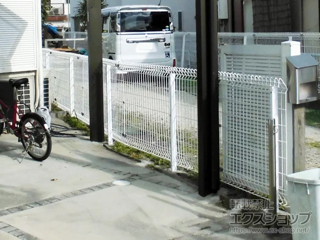 大阪府堺市の積水樹脂(セキスイ)のフェンス・柵 メッシュフェンス G10 自由柱 施工例
