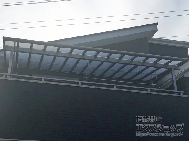 大阪府多賀城市のValue Selectのバルコニー・ベランダ屋根 パワーアルファ F型 屋根タイプ 単体 積雪〜30cm対応 施工例