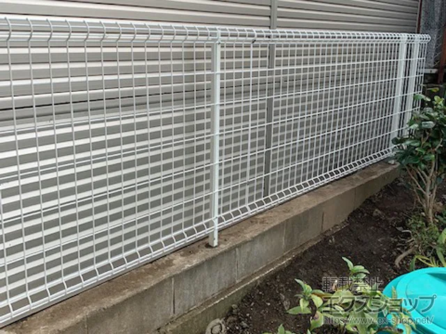 神奈川県大東市の積水樹脂(セキスイ)のフェンス・柵 ハイグリッドフェンスUF8型　フリーポールタイプ 施工例