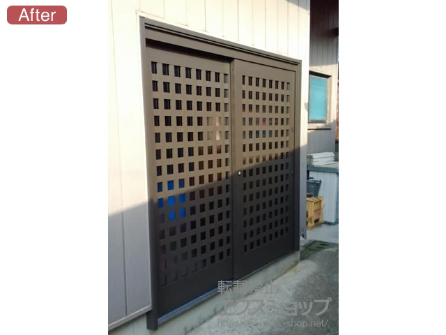 兵庫県姫路市のLIXIL リクシル(トステム)の玄関ドア リシェント玄関引戸 SG仕様 2枚建戸 ランマ無 54型（井桁格子） 施工例