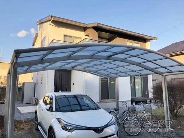 茨城県亀岡市のLIXIL リクシル（トステム）のカーポート レイナツインポートグラン　積雪〜20cm対応 施工例