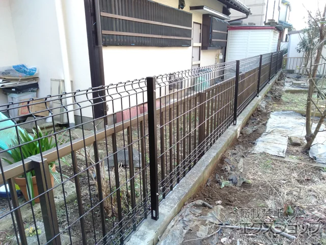 千葉県和歌山市のYKKAPのフェンス・柵 ユメッシュE型 フリー支柱タイプ 施工例