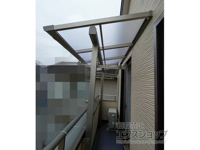 東京都川口市のYKKAPのバルコニー・ベランダ屋根 ソラリア F型 屋根タイプ 単体 積雪〜20cm対応 施工例