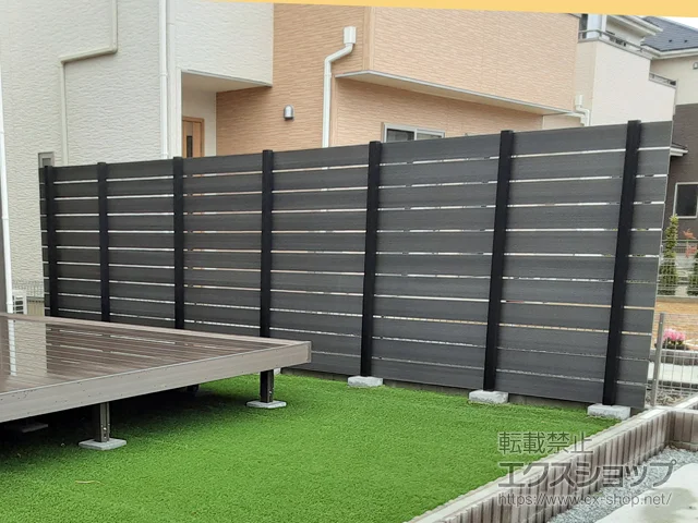 福島県福津市のYKKAPのフェンス・柵 ラドフェンス ジョイントあり仕様 板11段 隙間10mm 施工例