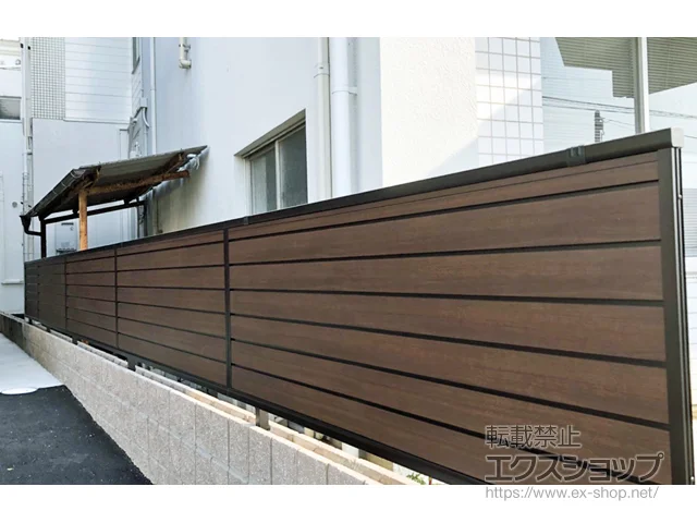 福岡県大牟田市のValue Selectのフェンス・柵 モクアルフェンス 目隠しタイプ 自由柱施工 施工例
