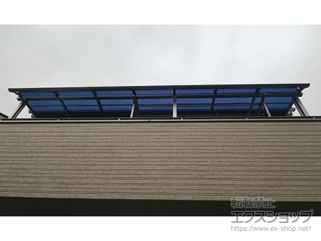 広島県川口市のYKKAPのバルコニー・ベランダ屋根 プレシオステラスII R型 屋根タイプ 連棟 積雪〜20cm対応 施工例