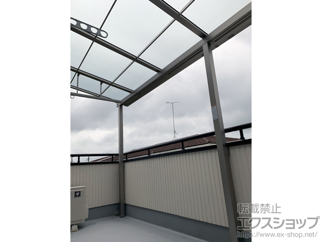 茨城県つくばみらい市ののバルコニー・ベランダ屋根 スピーネ F型 屋根タイプ 連棟 積雪〜20cm対応 施工例