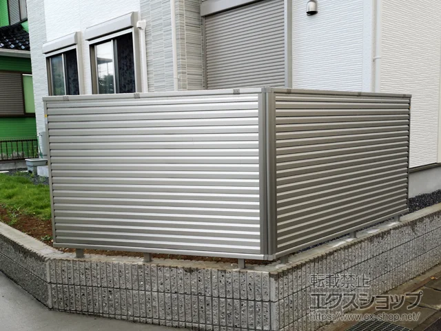 千葉県徳島市ののフェンス・柵 シンプレオフェンス13型　ルーバータイプ　自由柱施工 施工例