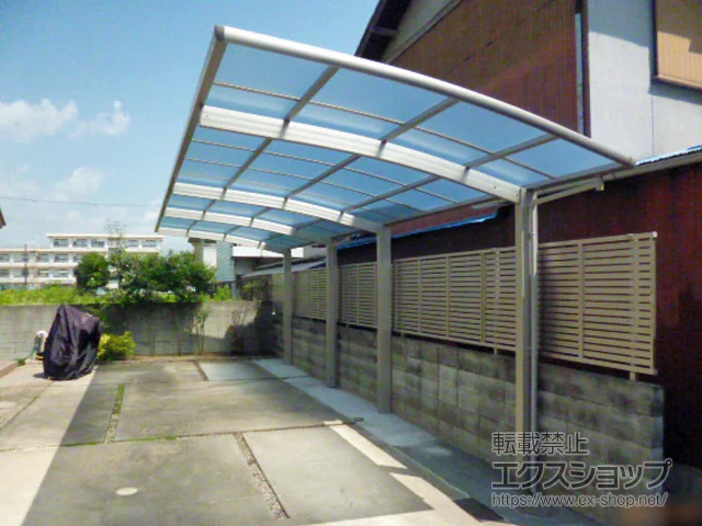 兵庫県姫路市のYKKAPのカーポート レイナポートグラン 縦連棟　積雪〜20cm対応 施工例