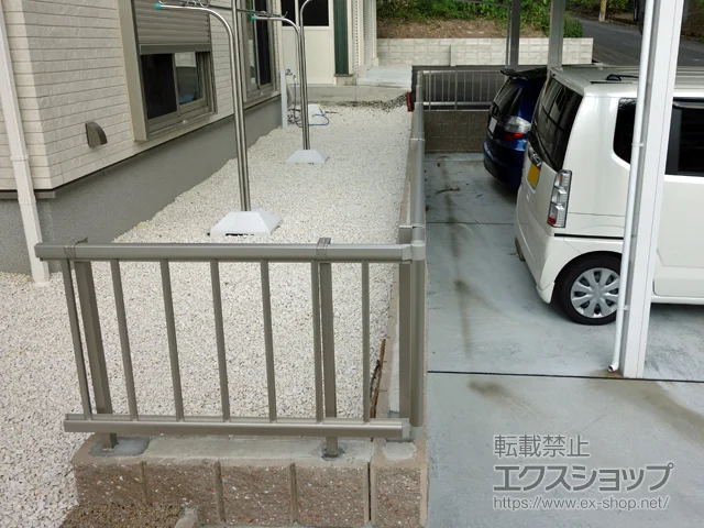 三重県蓮田市ののカーゲート、フェンス・柵 ミエッタフェンス 防犯たて格子タイプ　自由柱施工 施工例