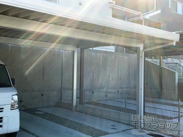 愛知県横浜市のYKKAPのカーポート テリオスポートIII 900 2台用 角柱4本仕様 積雪〜30cm対応 施工例