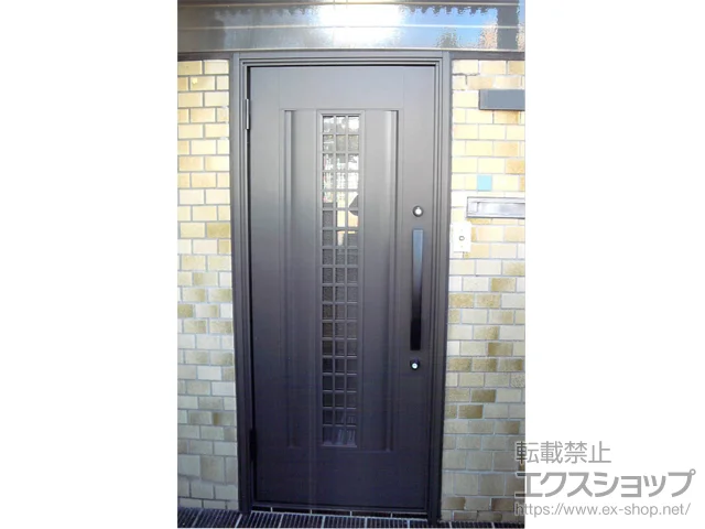 東京都練馬区のLIXIL リクシル（トステム）の玄関ドア リシェント玄関ドア3 アルミ仕様 片開き仕様(ランマ無)L C20N型 ※手動仕様 施工例