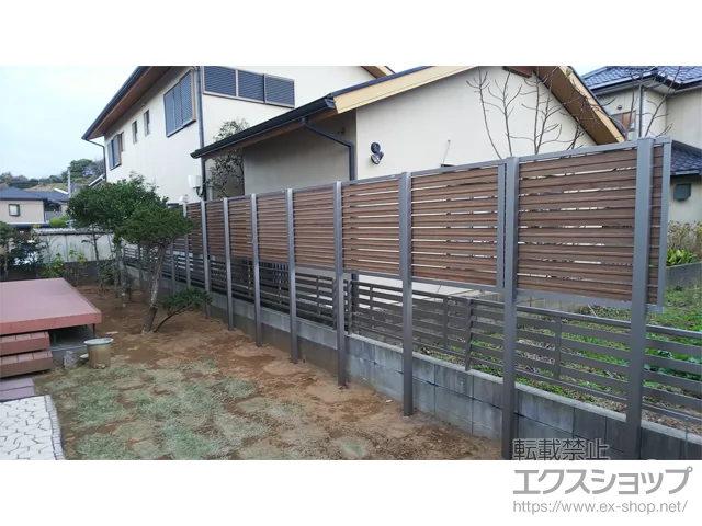 千葉県大町市のLIXIL(リクシル)のフェンス・柵 フェンスAB YS3型 横スリット3 アルミ多段柱使用 施工例