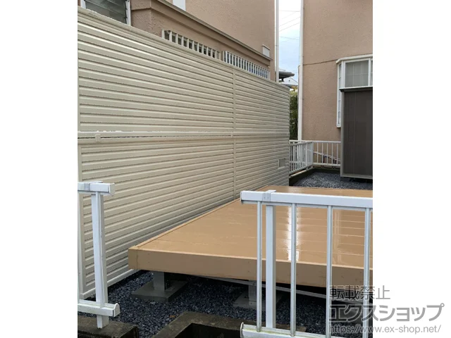 神奈川県茅ヶ崎市のValue Selectのフェンス・柵 ミエーネフェンス 目隠しルーバータイプ 2段支柱施工 施工例