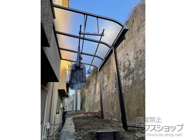 神奈川県横須賀市ののテラス屋根 プレシオステラスII R型 テラスタイプ 単体 積雪〜20cm対応 施工例