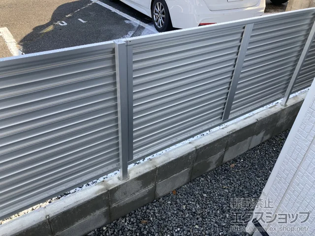 兵庫県静岡市のValue Selectのフェンス・柵 ミエーネフェンス 目隠しルーバータイプ 自由柱施工 施工例