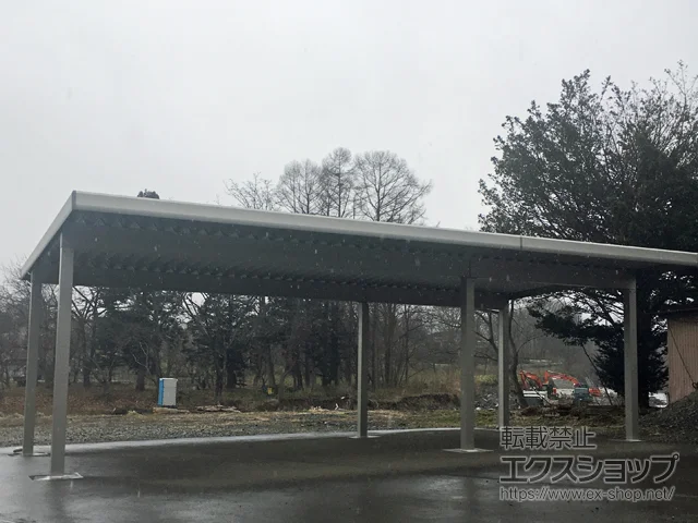 岩手県八幡平市のYKKAPのカーポート ジーポートneo Aタイプ 横連棟（1＋2台） 角柱 6本柱 積雪〜100cm対応 施工例