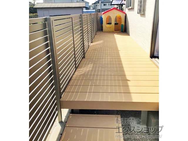 愛知県生駒市のYKKAPのウッドデッキ リウッドデッキ 200 ※正面斜め納まり 施工例