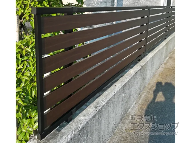 高知県北名古屋市のValue Selectのフェンス・柵 モクアルフェンス 横板タイプ 自由柱施工 施工例