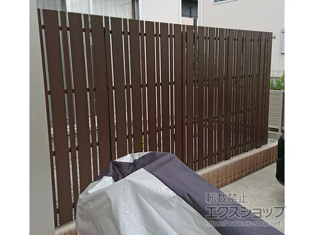東京都柴田郡大河原町のValue Selectのフェンス・柵 タテイタスタイル 120+45サイズ 隙間20mm 施工例