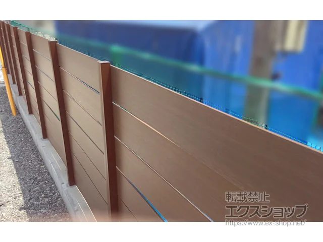 福岡県藤沢市のLIXIL リクシル(新日軽)のフェンス・柵 プラドフェンス ジョイントあり仕様 横板7段H1200 隙間10mm 施工例