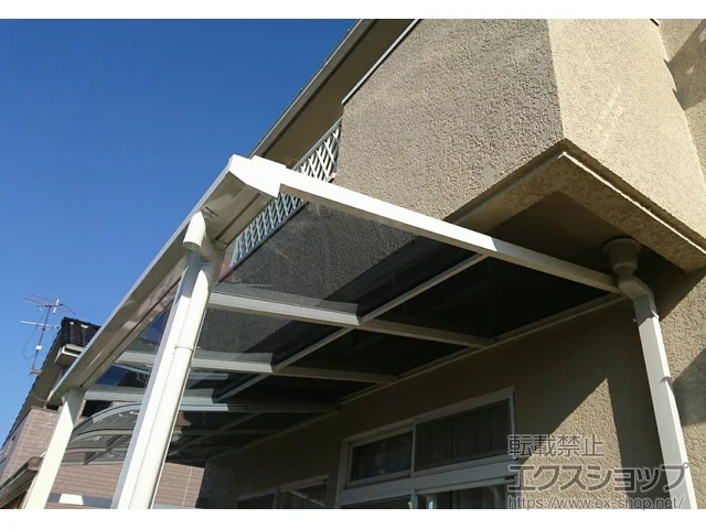 愛媛県金沢市のLIXIL リクシル（トステム）のテラス屋根 ソラリア F型 テラスタイプ 単体 積雪〜20cm対応 施工例