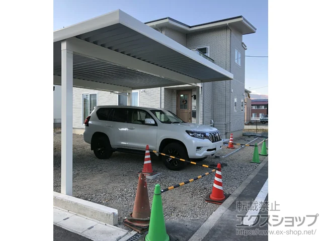 長野県千曲市のYKKAPのカーポート レオンポートneo 2台用 角柱4本柱 積雪〜50cm対応 施工例