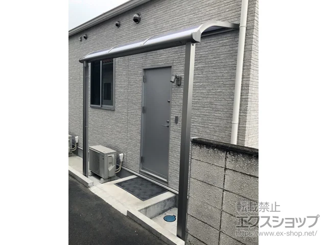 愛知県那須塩原市ののウッドデッキ、テラス屋根 プレシオステラスII R型 テラスタイプ 単体 積雪〜20cm対応 施工例