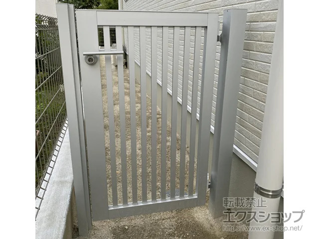 福岡県福岡市のLIXIL リクシル(TOEX)の門扉 開き門扉AB TR3型 片開き 柱使用 施工例