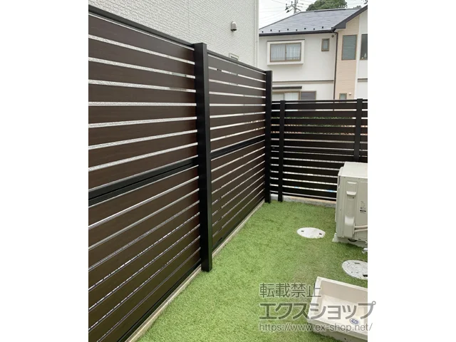 千葉県藤枝市のYKKAPのフェンス・柵 モクアルフェンス 横板タイプ 2段支柱 自立建て用 施工例