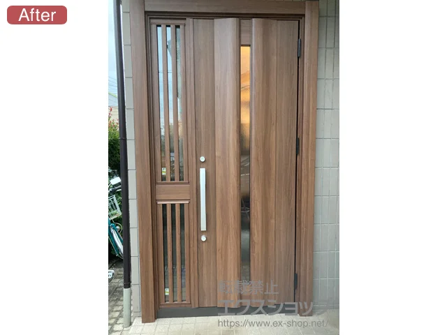東京都八王子市のLIXIL リクシル（トステム）の玄関ドア リシェント玄関ドア3 断熱K4仕様 手動 片袖飾り仕様(ランマ無)R G12型 施工例