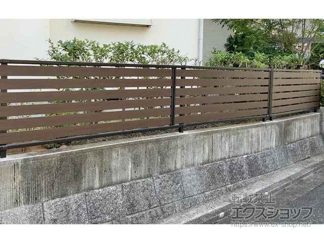 福岡県宗像市のValue Selectのフェンス・柵 モクアルフェンス 横板タイプ 自由柱施工 施工例