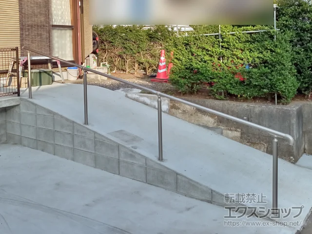東京都あきる野市のLIXIL(リクシル)の屋外手すり、フェンス・柵 グリップライン 歩行補助手すり トップビーム1段仕様 施工例