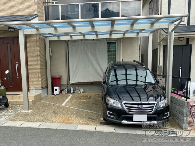 京都府新宿区のLIXIL(リクシル)のカーポート エフルージュ ツイン FIRST 積雪〜20cm対応 施工例