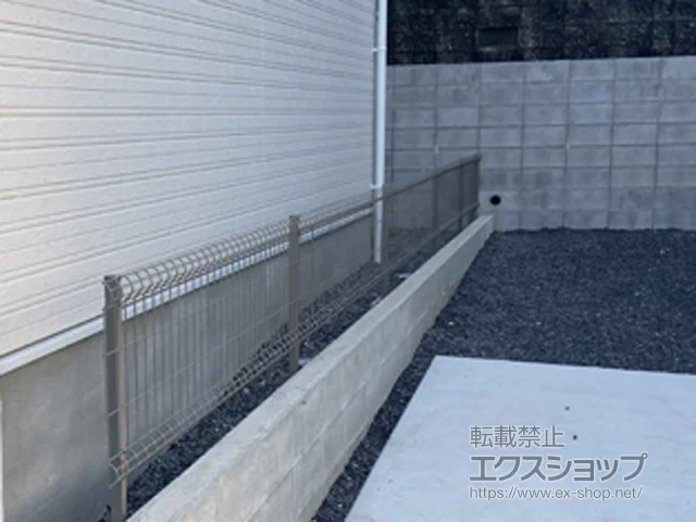 広島県延岡市のの門扉、カーポート、フェンス・柵 イーネットフェンス3F型 自由柱タイプ 施工例