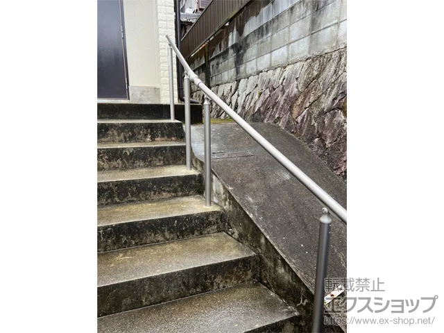 兵庫県所沢市のLIXIL リクシル(TOEX)のフェンス・柵 グリップライン 歩行補助手すり 施工例