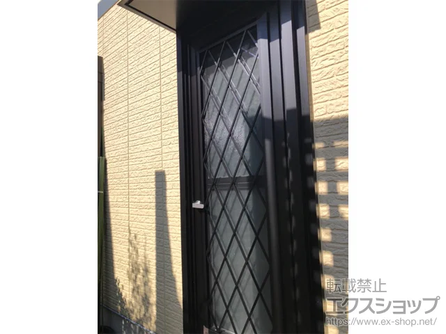 茨城県横浜市のの玄関ドア リシェント勝手口ドア 断熱仕様（Low-E）ランマ無（外観右吊元）K型 施工例