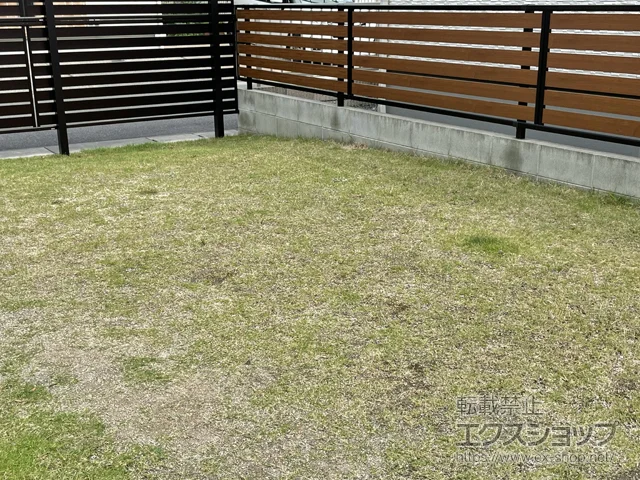 岡山県笠岡市のValue Selectのフェンス・柵 モクアルフェンス 横板タイプ 自由柱施工 施工例