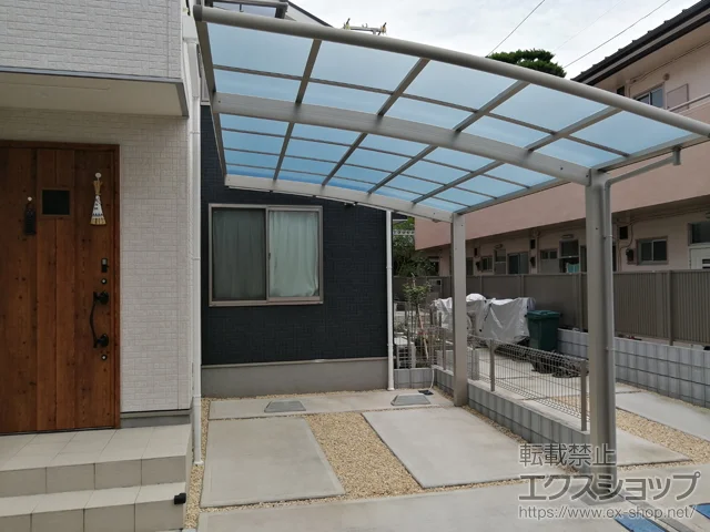 東京都杉並区のYKKAPのバルコニー・ベランダ屋根、カーポート レイナポートグラン　積雪〜20cm対応 施工例