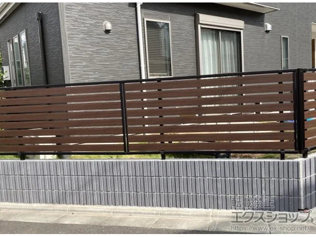 千葉県中津市のValue Selectのフェンス・柵 モクアルフェンス 横板タイプ・自由柱施工 施工例
