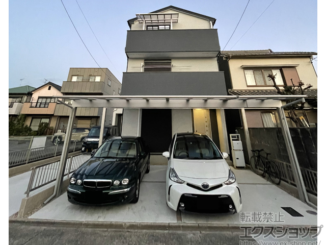 愛知県名古屋市ののバルコニー・ベランダ屋根、カーポート エフルージュ ツイン FIRST 積雪〜20cm対応（梁延長仕様 外観右側2本 8m以下） 施工例