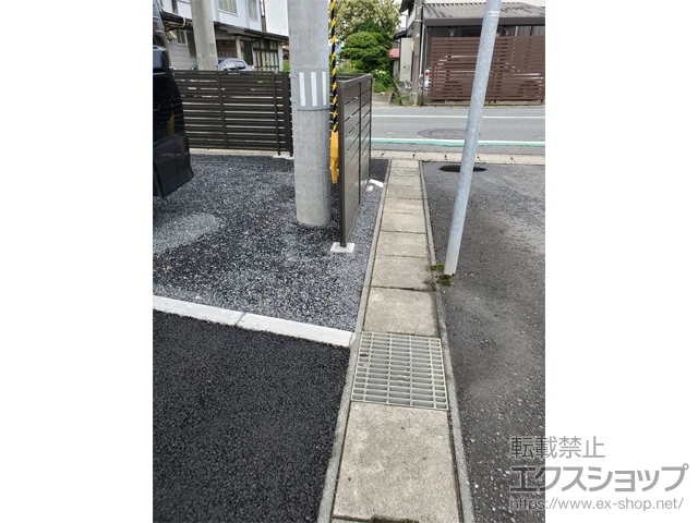 岩手県流山市のValue Selectのフェンス・柵・塀 モクハイフェンス アルミ色タイプ フリーポールタイプ 施工例