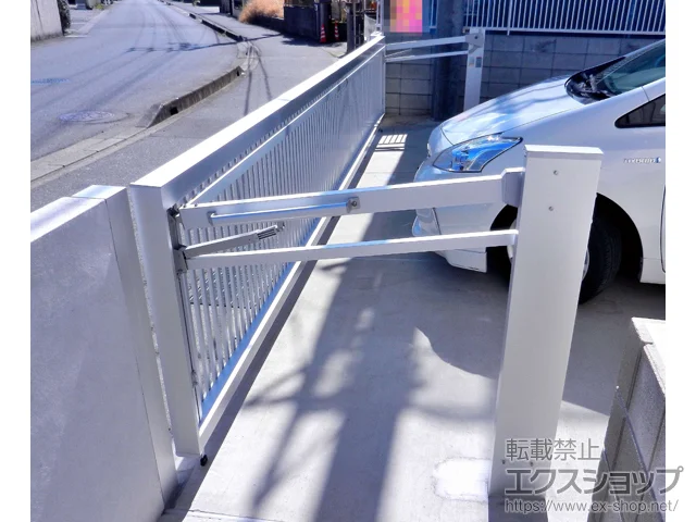千葉県石巻市のLIXIL リクシル(TOEX)のカーゲート ワイドオーバードアS2型 手動式 施工例