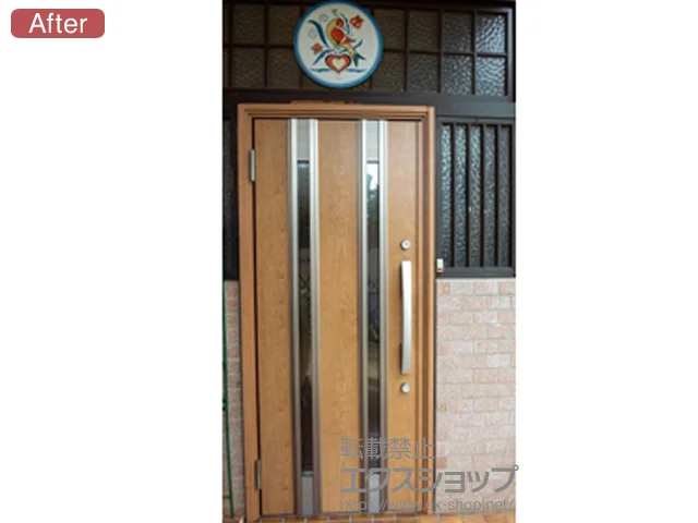東京都横浜市のLIXIL リクシル（トステム）の玄関ドア リシェント玄関ドア3 断熱K4仕様 片開き仕様(ランマ無)外観左吊元 M24型 ※手動仕様 施工例