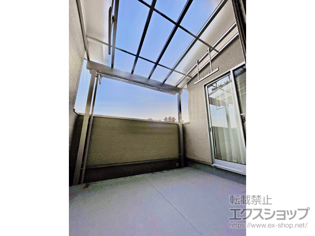 宮崎県宮崎市ののバルコニー・ベランダ屋根 ソラリア F型 1500 屋根タイプ 単体 積雪〜50cm対応+ソラリア用吊り下げ式固定物干し 施工例