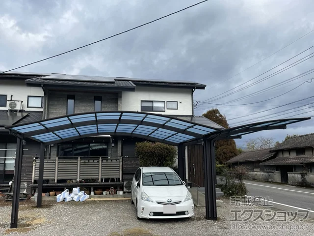 佐賀県伊丹市のYKKAPのカーポート アリュース 600タイプ 1台用 積雪〜20cm対応+着脱式サポート 単体セット用 施工例